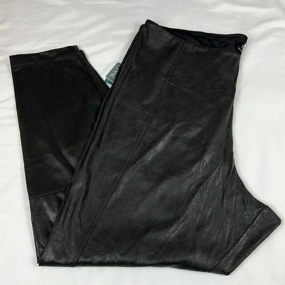 LYSSE New‎ Women’s 3X Pull-on Black Buffed Suede Seamed Legging